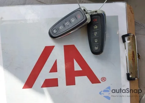 2013 Lincoln Mkx z USA, uszkodzony, nr VIN 2LMDJ6JK6DBL17707